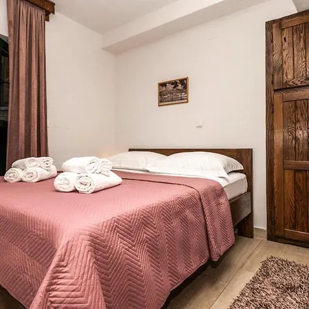 Holiday home Nice In With Heated Swimming Pool